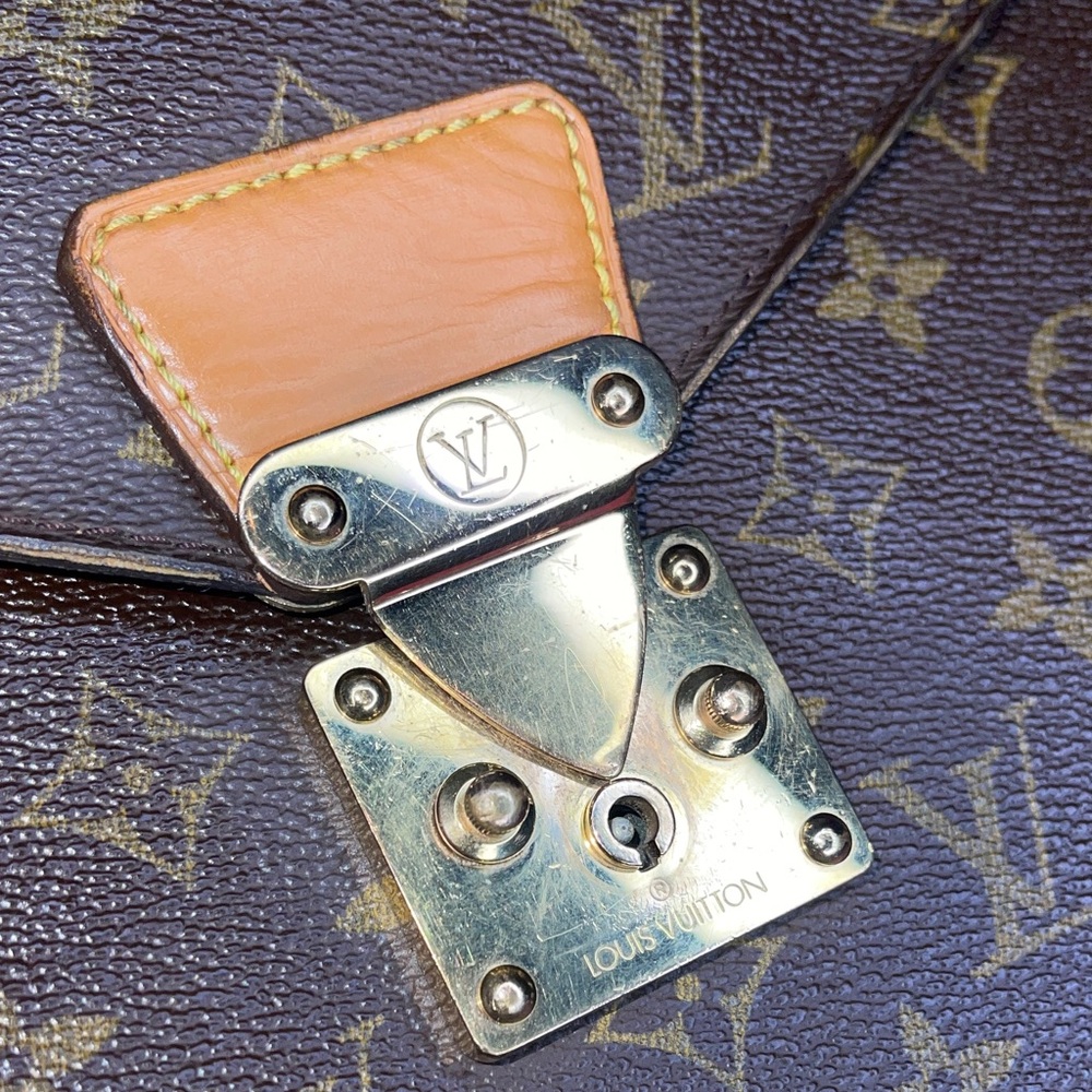 Louis Vuitton Monogram Canvas Briefcase - Picture 9 of 17